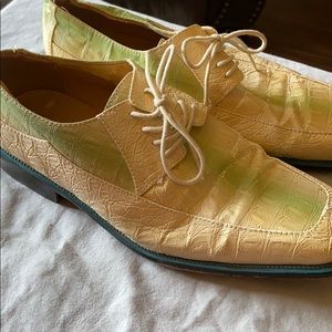 Men’s dress shoes